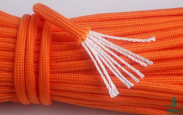 تولیدکننده انواع الیاف پلی استر توخالی